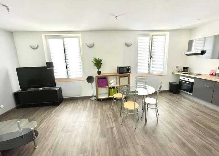 Le Dominicains Au Calme Aux Portes De La Place Stanislas Nancy